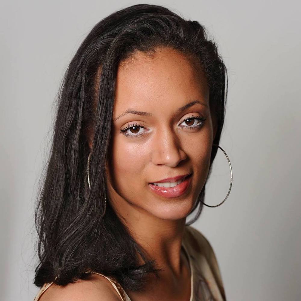 Meet your Posher, Cameron harris